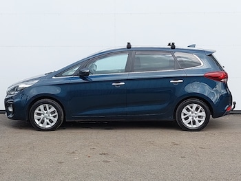 Used Kia Carens 2017 for sale - 75633646: Photo