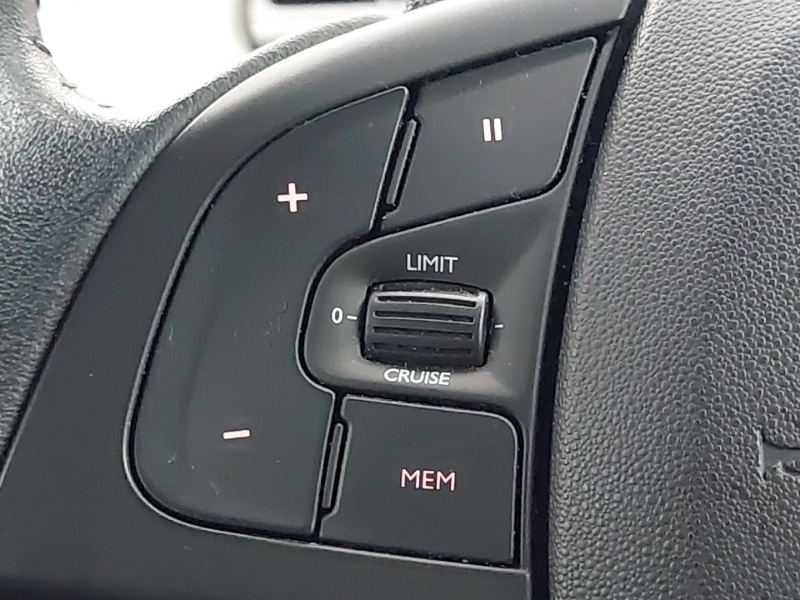 Used Citroen C4 Cactus 2020 for sale - 76708049: Photo 15