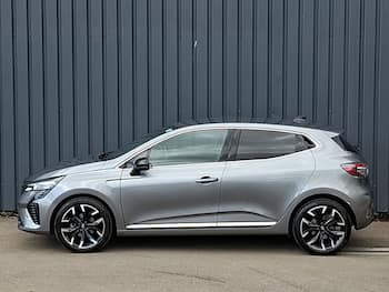 Used Renault Clio 2025 for sale - 79659745: Photo