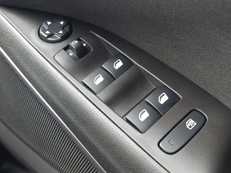 Used Vauxhall Crossland 2022 for sale - 76537298: Photo 16