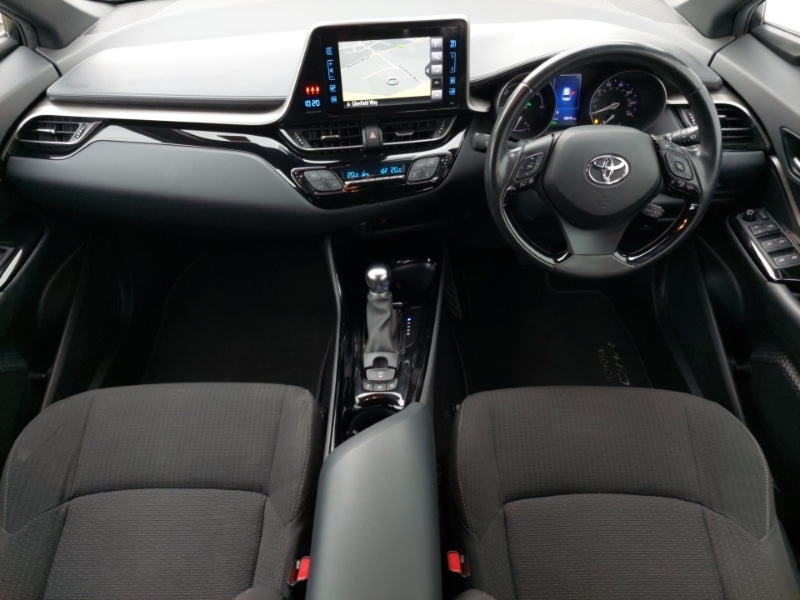 Used Toyota C-HR 2019 for sale - 76440240: Photo 2
