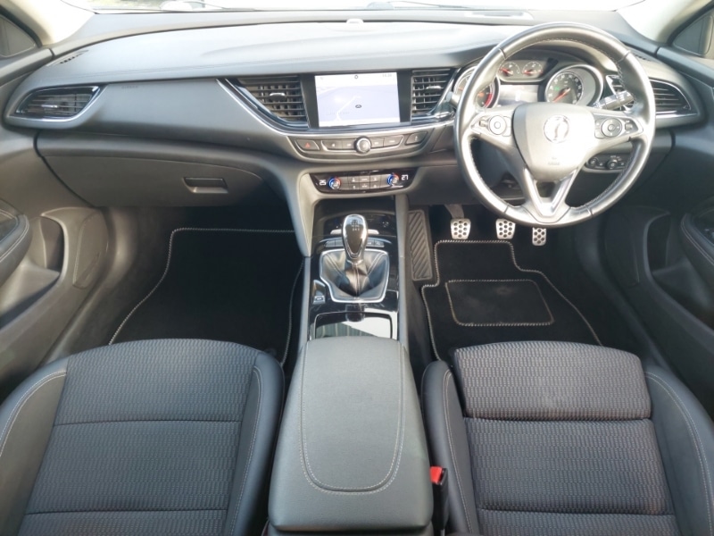 Used Vauxhall Insignia 2017 for sale - 76414849: Photo 2