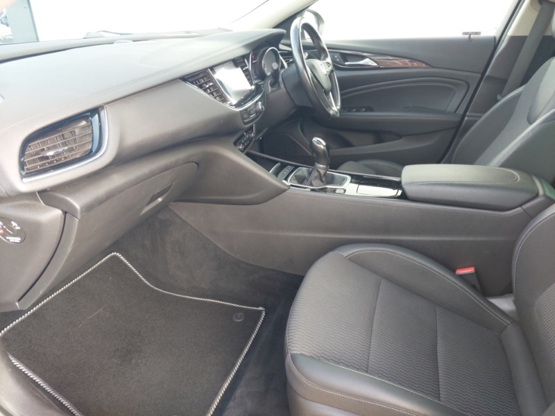 Used Vauxhall Insignia 2017 for sale - 76414849: Photo 5