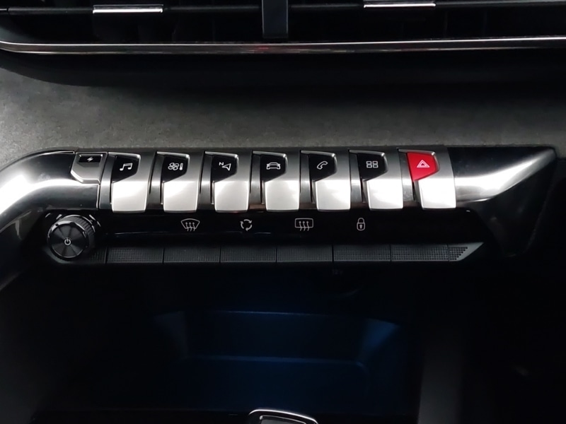 Used Peugeot 3008 2021 for sale - 77169029: Photo 17