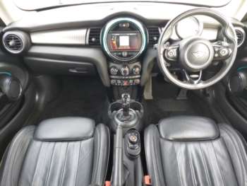Used MINI Cooper 2019 for sale - 74302958: Photo