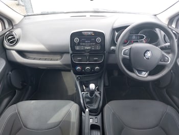 Used Renault Clio 2018 for sale - 78853585: Photo