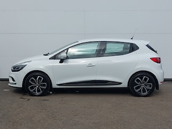 Used Renault Clio 2018 for sale - 78853585: Photo