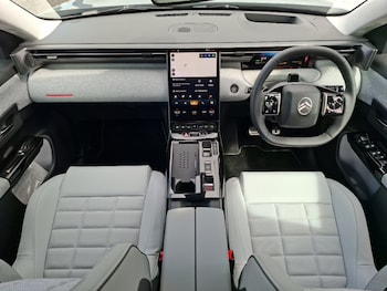 Used Citroen C5 Aircross 2025 for sale - 79373030: Photo