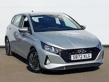 Used Hyundai i20 2023 for sale - 78361108: Photo