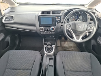 Used Honda Jazz 2018 for sale - 79486168: Photo