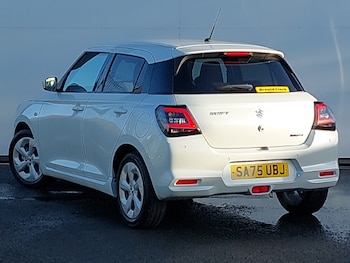 Used Suzuki Swift 2025 for sale - 76779820: Photo