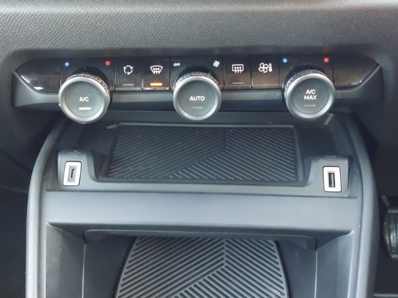 Used Citroen C4 2022 for sale - 77095219: Photo 17