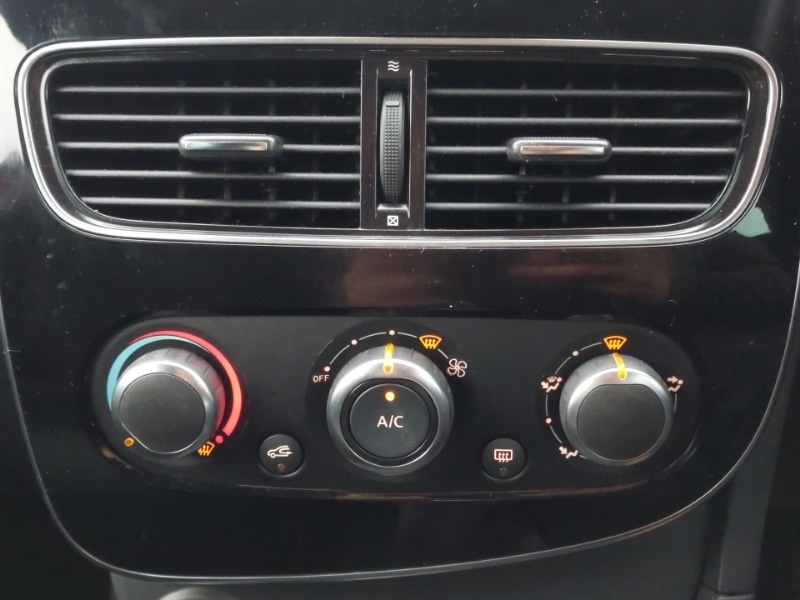 Used Renault Clio 2018 for sale - 76471494: Photo 16