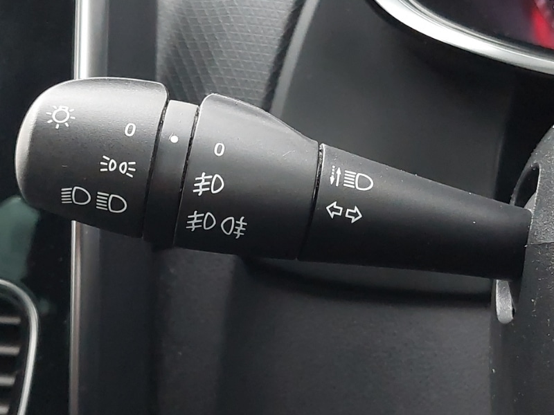 Used Renault Clio 2018 for sale - 76471494: Photo 17