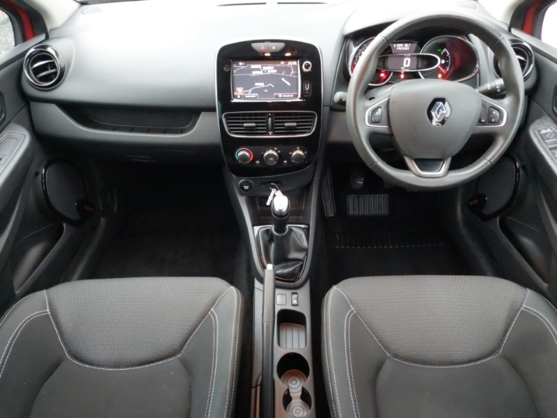 Used Renault Clio 2018 for sale - 76471494: Photo 2