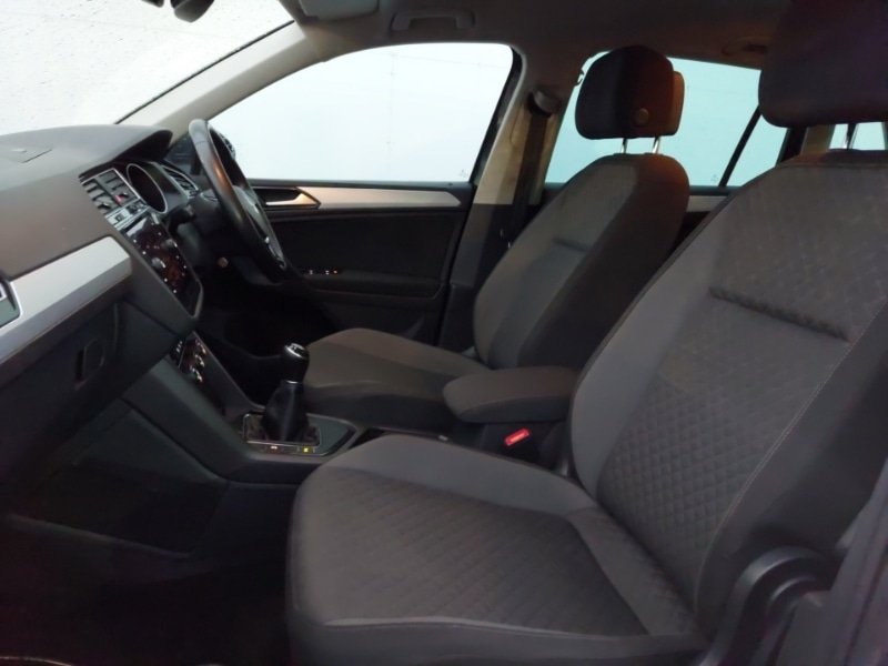 Used Volkswagen Tiguan 2018 for sale - 76556101: Photo 5