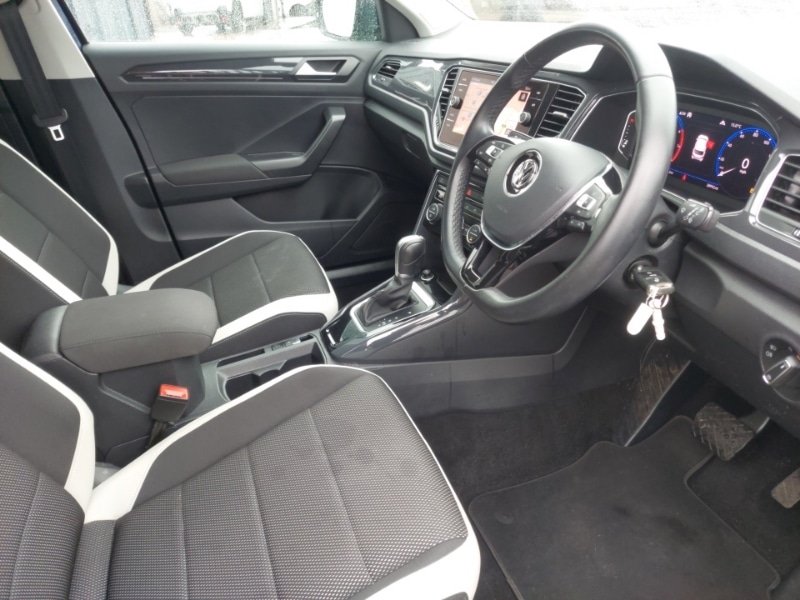 Used Volkswagen T-Roc 2019 for sale - 76160384: Photo 12