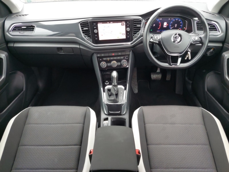 Used Volkswagen T-Roc 2019 for sale - 76160384: Photo 2