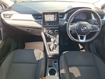 Used Renault Captur 2020 for sale - 79525775: Photo