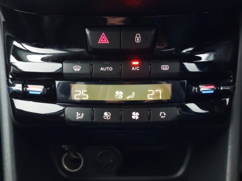 Used Peugeot 2008 2016 for sale - 77284682: Photo 15