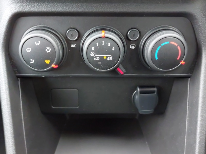 Used Dacia Sandero Stepway 2023 for sale - 77228823: Photo 16