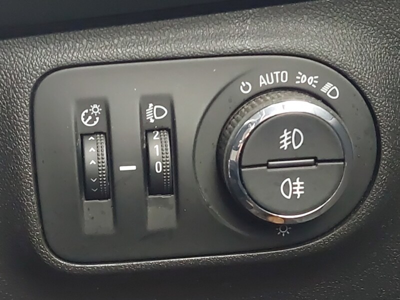 Used Vauxhall Corsa 2017 for sale - 77874437: Photo 17