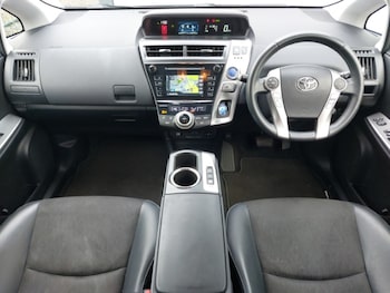 Used Toyota Prius+ 2020 for sale - 78595455: Photo