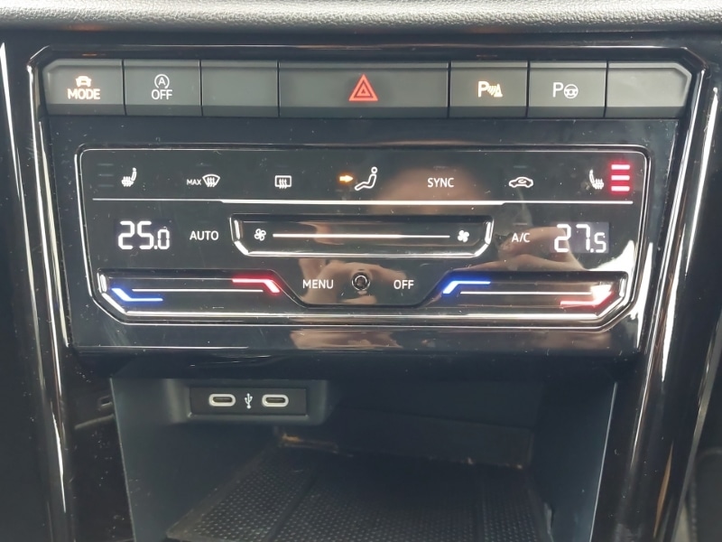 Used Volkswagen T-Roc 2022 for sale - 77881813: Photo 16