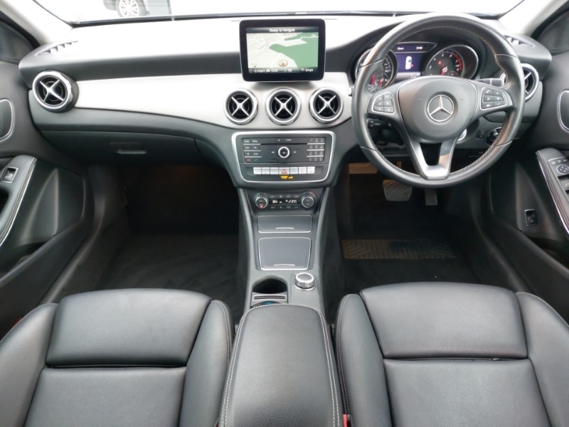 Used Mercedes-Benz GLA 2018 for sale - 77149827: Photo 2