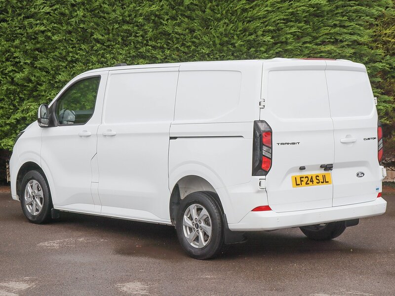 Used Ford Transit Custom 2024 for sale - 75983098: Photo 13