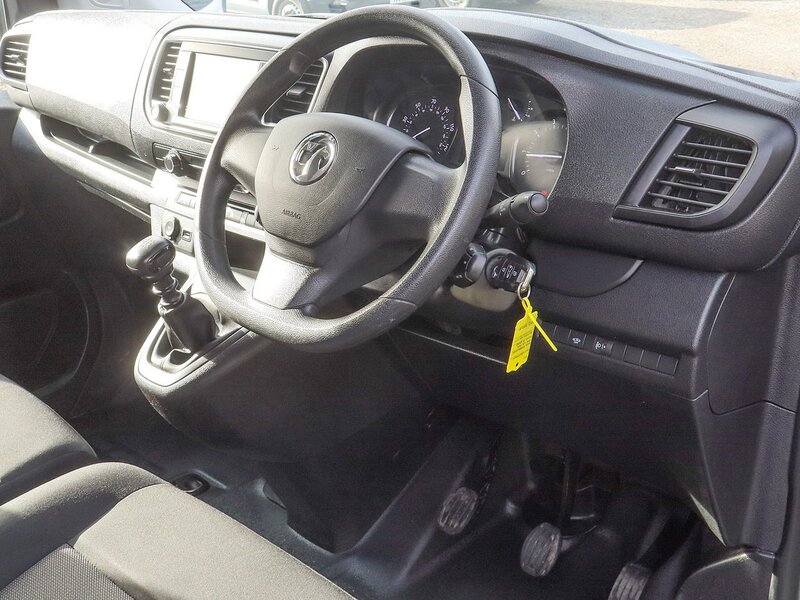 Used Vauxhall Vivaro 2023 for sale - 77651103: Photo 17