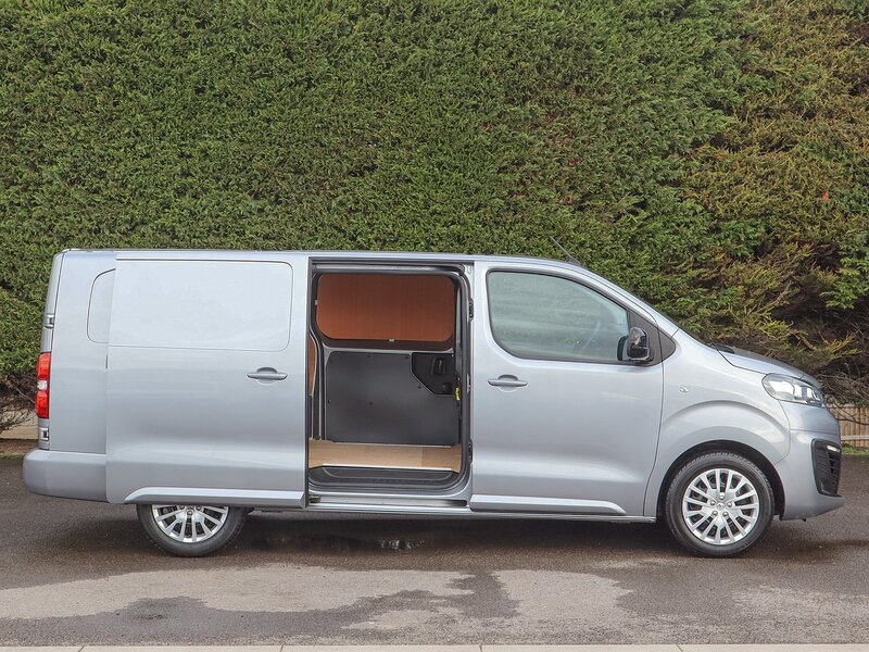 Used Vauxhall Vivaro 2023 for sale - 77651103: Photo 6