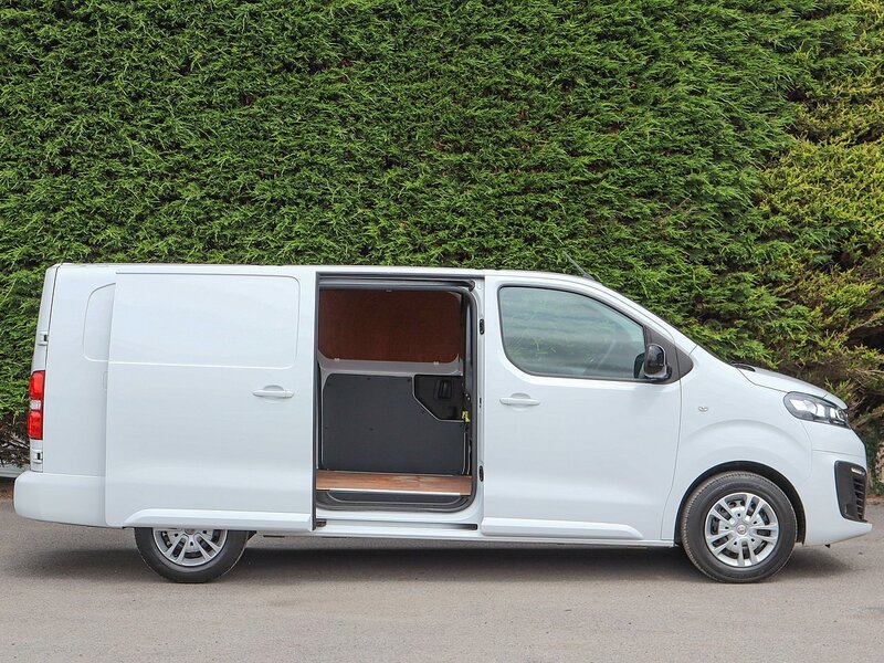 Used Vauxhall Vivaro 2022 for sale - 76292097: Photo 4