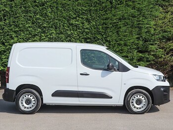 Used Citroen Berlingo 2023 for sale - 75512394: Photo