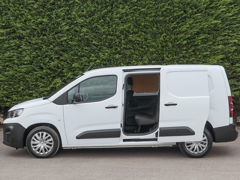 Used Peugeot Partner 2021 for sale - 76106360: Photo 16