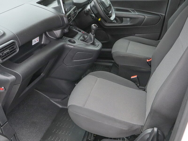 Used Peugeot Partner 2021 for sale - 76106360: Photo 22