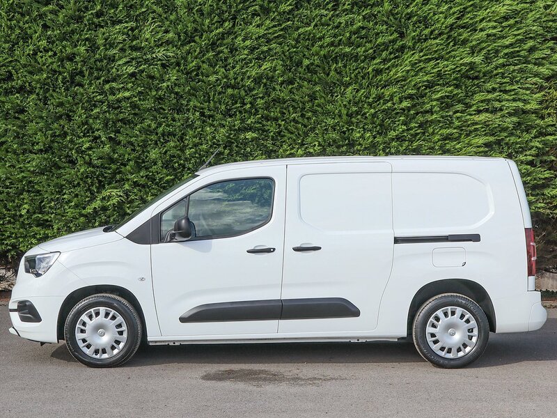 Used Vauxhall Combo 2022 for sale - 76292130: Photo 3