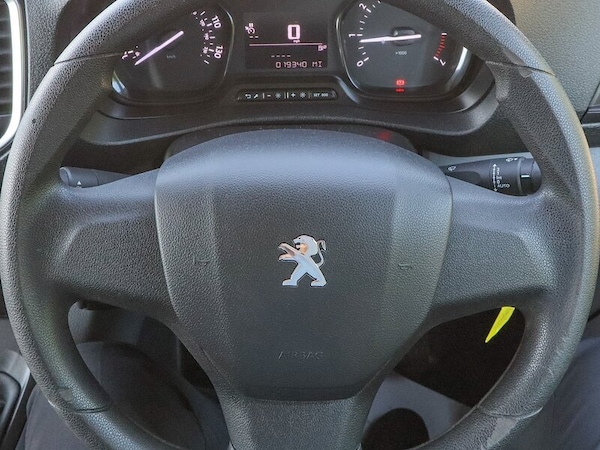 Used Peugeot Expert 2021 for sale - 76292121: Photo 23