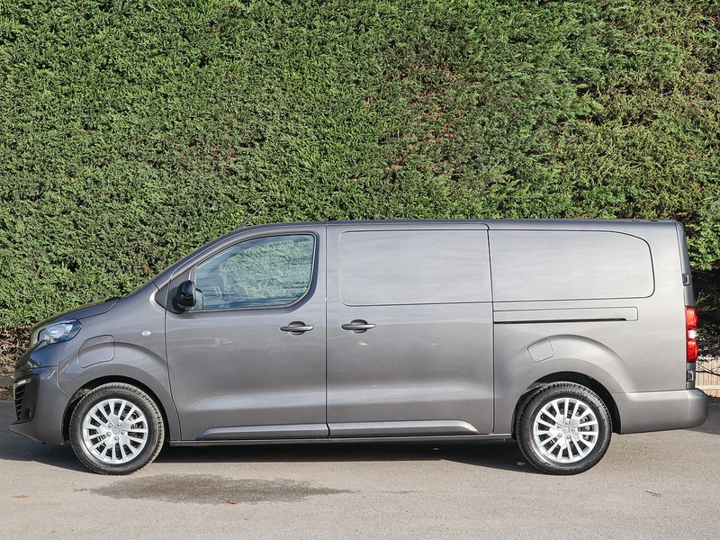 Used Peugeot e-Expert 2023 for sale - 76292132: Photo 13