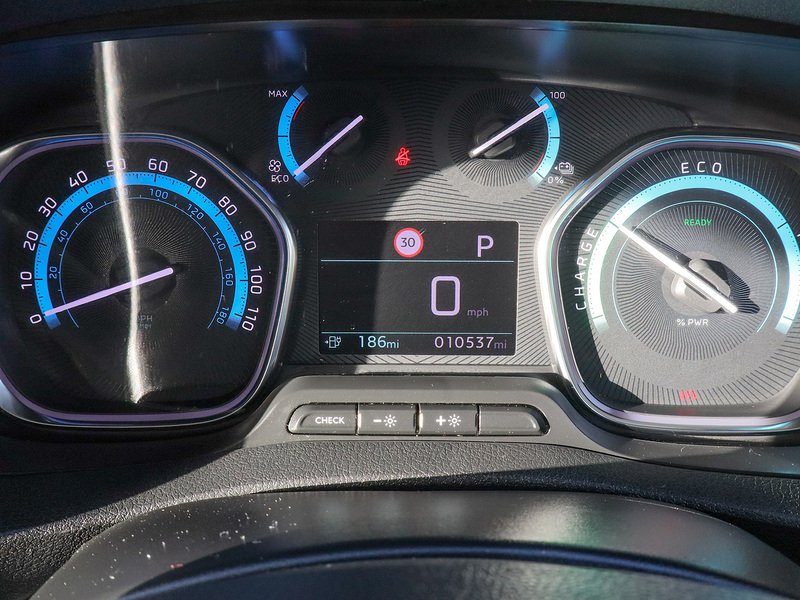 Used Peugeot e-Expert 2023 for sale - 76292132: Photo 16