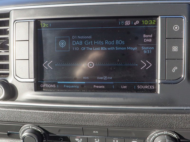 Used Peugeot e-Expert 2023 for sale - 76292132: Photo 17