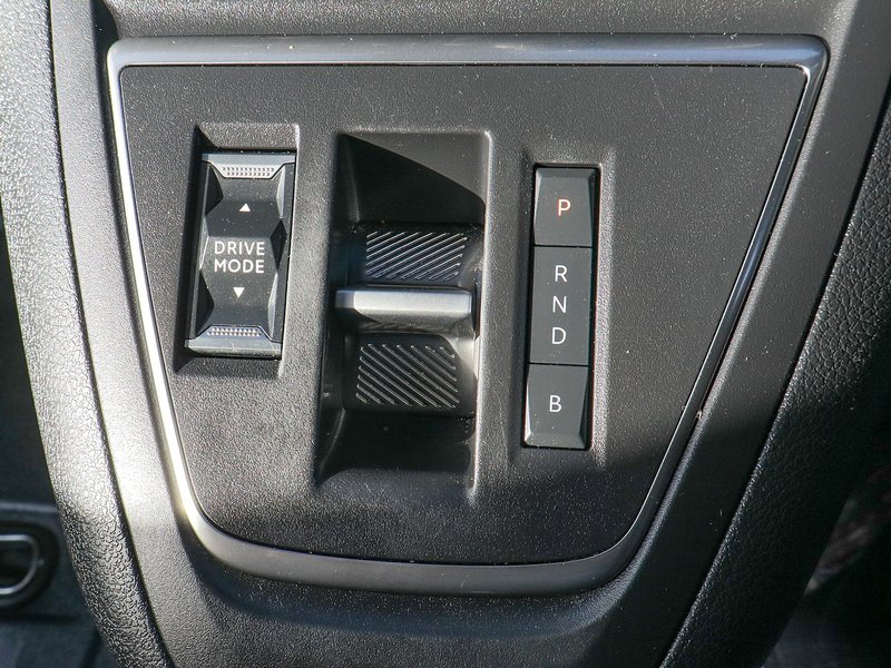 Used Peugeot e-Expert 2023 for sale - 76292132: Photo 19