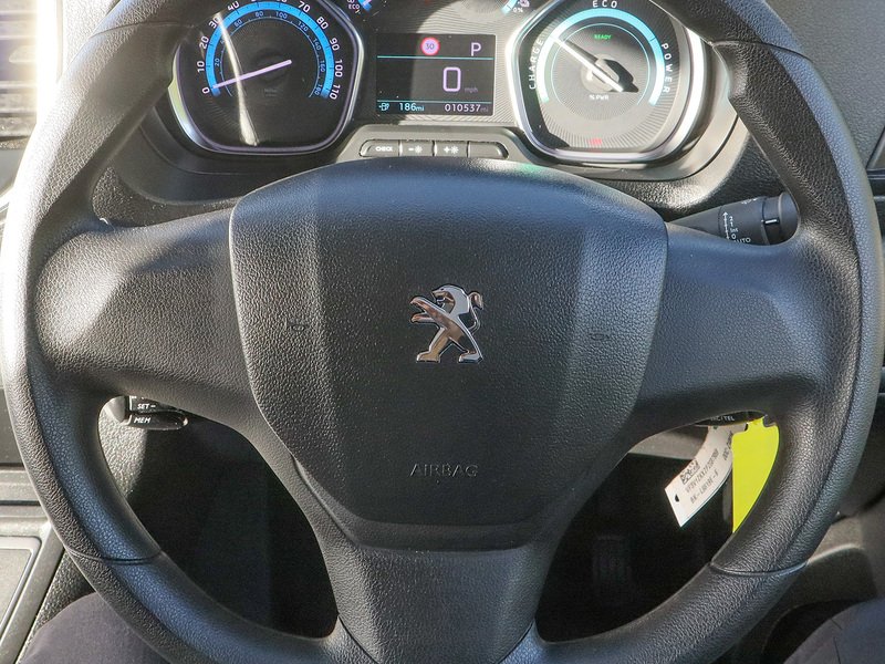 Used Peugeot e-Expert 2023 for sale - 76292132: Photo 20