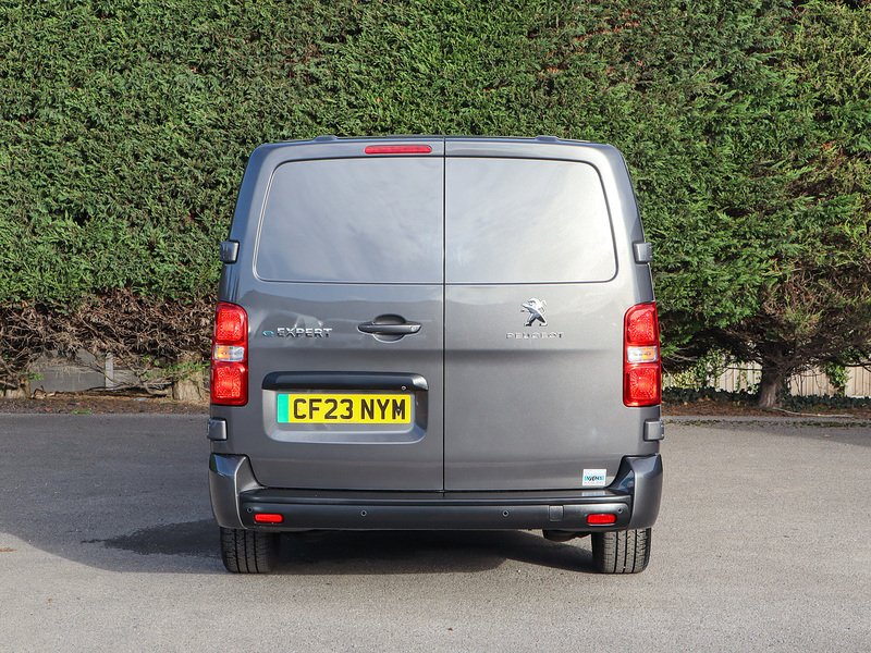 Used Peugeot e-Expert 2023 for sale - 76292132: Photo 8