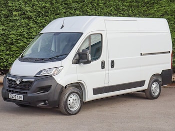 Vauxhall - Movano