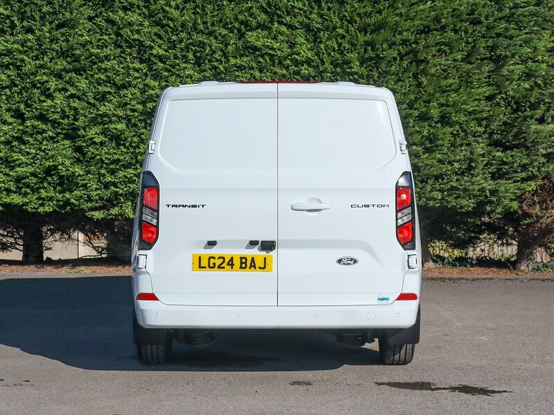 Used Ford Transit Custom 2024 for sale - 76263058: Photo 8