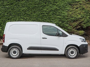 Used Citroen Berlingo 2023 for sale - 75347809: Photo
