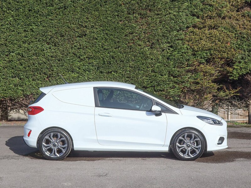 Used Ford Fiesta Van 2022 for sale - 77803201: Photo 6