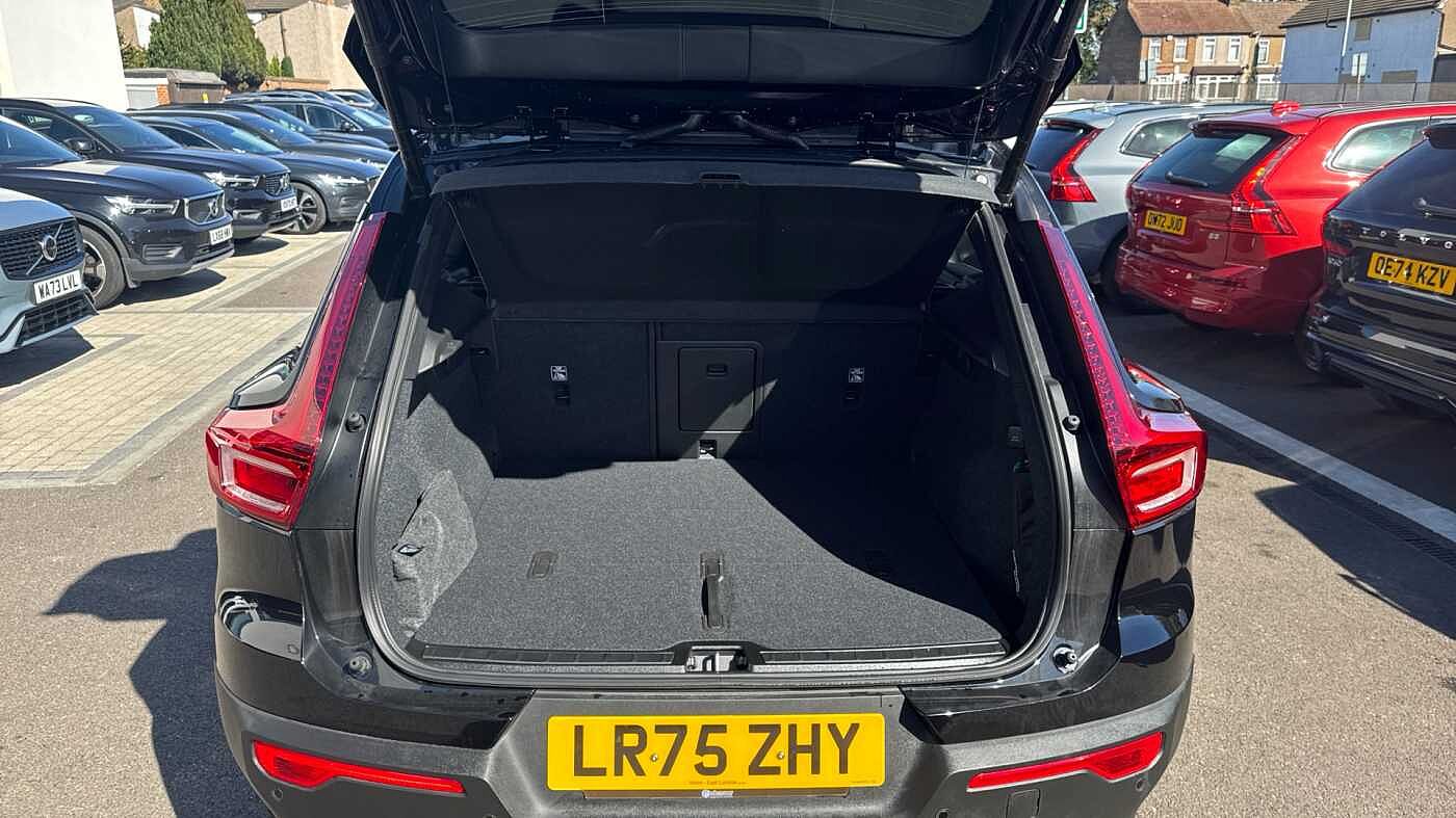 Used Volvo XC40 2025 for sale - 78035894: Photo 15