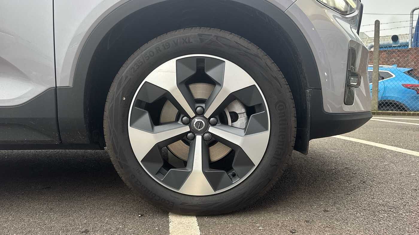 Used Volvo XC40 2025 for sale - 78035908: Photo 11